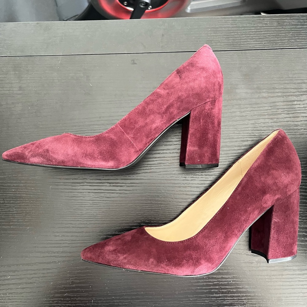 Nine West Burgundy suede block heel pumps